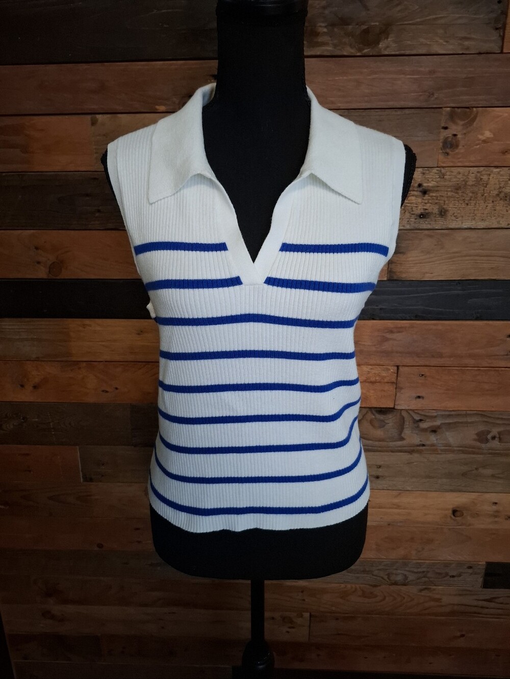 EUC Old Navy Sleeveless Collar Knit Top - XL
